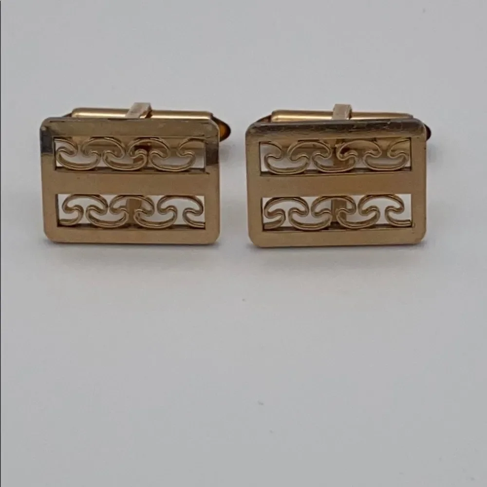 Vintage Krementz gold patterned cuff links